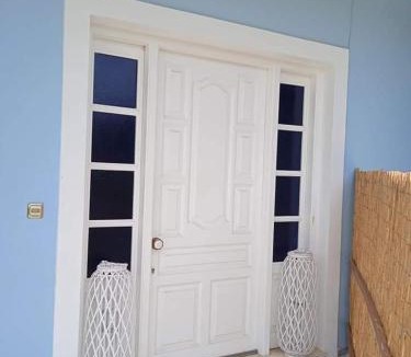 Agios Georgios House | Niko's Blue Villa in Kavvadades