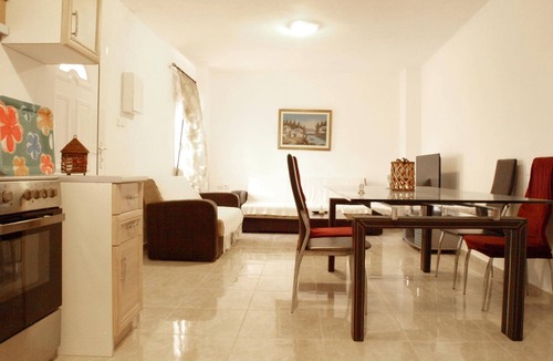 Keramidi Apartment | Nikolaou Apartments Ground Floor