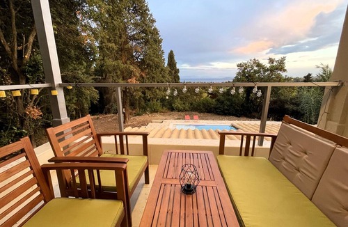 Petaleia House | Nina Apartment with Wi-Fi and Air Conditioning for Holidays