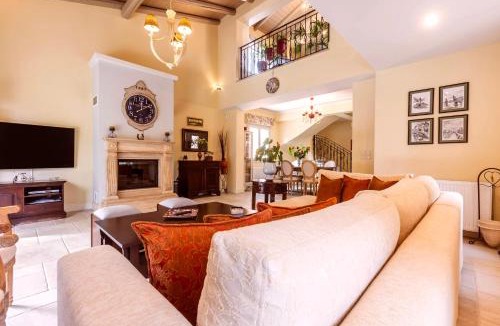 Gazatika House | Nina's Guesthouse Corfu