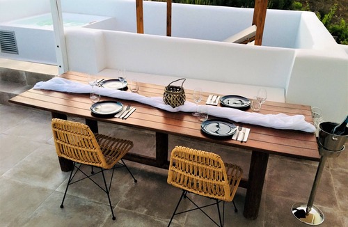 Glinado Apartment | NINEMiA NAXOS WITH JACCUZI AND POOL