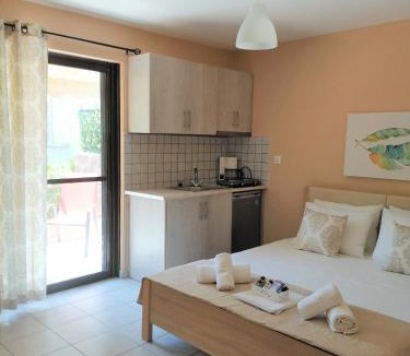 Nidri Apartment | Nini's House 1 Nydri - 100m from beach NYDRI TOWN CENTER