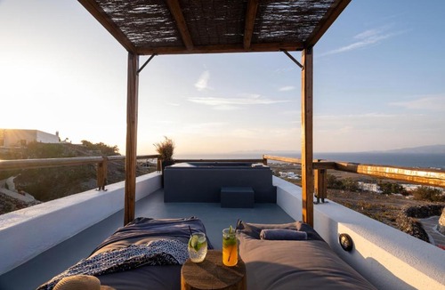 Finikia Villa | Noelia Suites by MPS