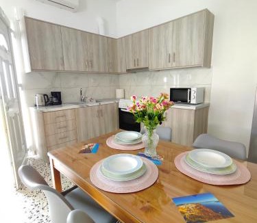 Perivolos Apartment | Oasis Apartments