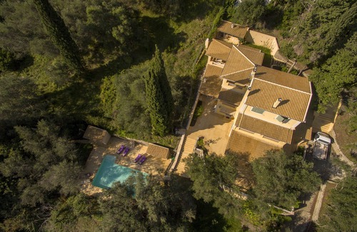 Ipsos House | OBERON-A Cozy 2 bedroom/2 Bathroom Residence at IL Giardino Segreto Di Prospero
