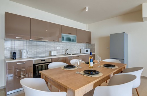 Agios Nikolaos Town Apartment | Oikies luxury apartment with Sea & Town View | private free parking area