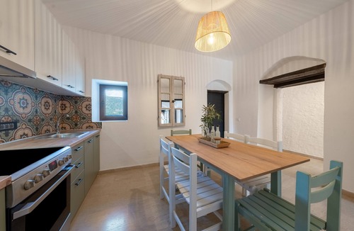 Sivota Apartment | Old Manor House 1 Apartment with Sea View, Wi-Fi and Air Conditioning