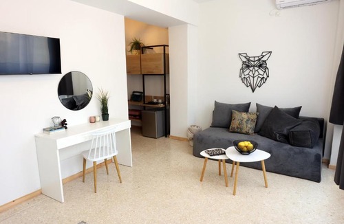 Psirri Apartment | Old Town Hall Suites and Apartments