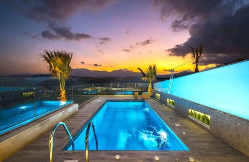 Heraklion Apartment | Oleas Suite Sun & Private Pool