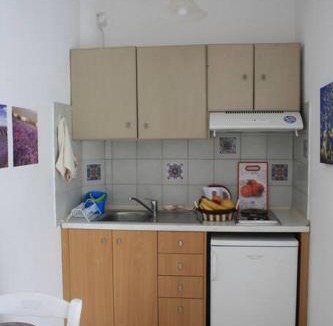Adelianos Kampos Apartment | Olive apartment