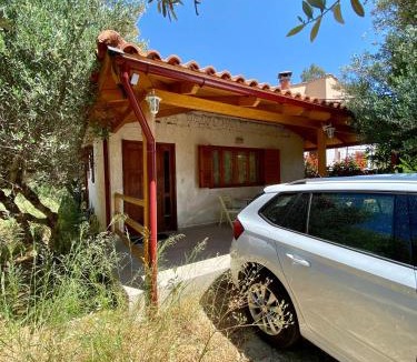 Apesokarion House | Olive Garden Home