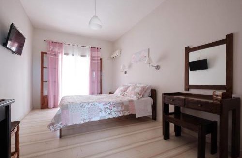 Acharavi House | Olive Garden Studios & Apartments
