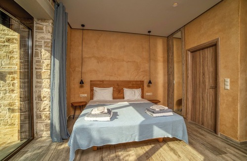 Kalamaki Hotel | Olive luxury suites - Adults only suites with private heated pool