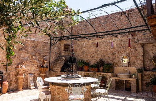 Kerameikos Villa | Olvion Urban Oasis with Private Garden & BBQ by 8essentially