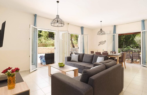 Archangelos Villa | Olympios - Seven Springs Villas
