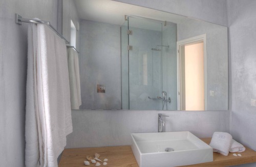 Daratsos Apartment | One Bedroom Apartment Partial Sea View First Floor
