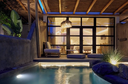 Agios Georgios Hotel | Oscar Beachfront Suites-Adults Only