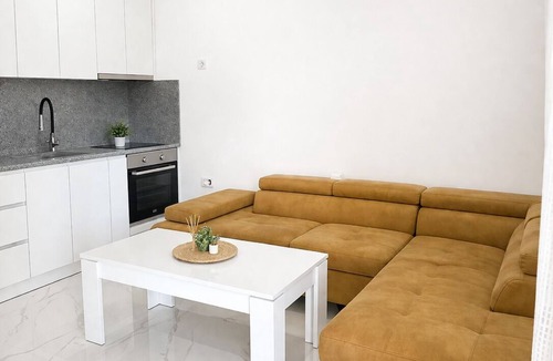Nea Peramos Apartment | Pami Apartments - Serene 2-bedroom apartment with AC in Nea Peramos