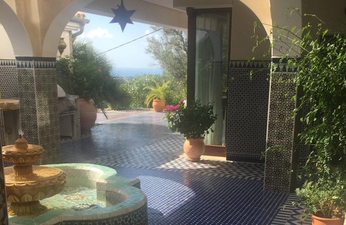 Anidri House | Pano Risa Apartment Roxanie, 100 m² pool, sea view, large garden with palms