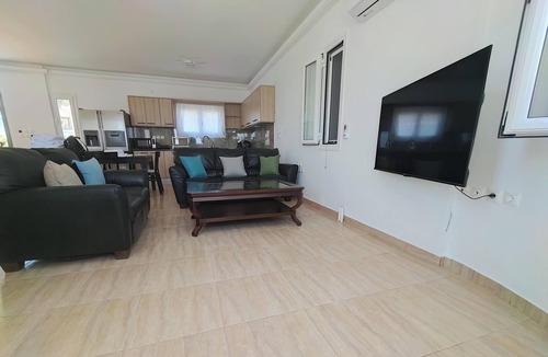 Agia Pelagia Apartment | Panorama Beachfront Suite With Jacuzzi & Sea View