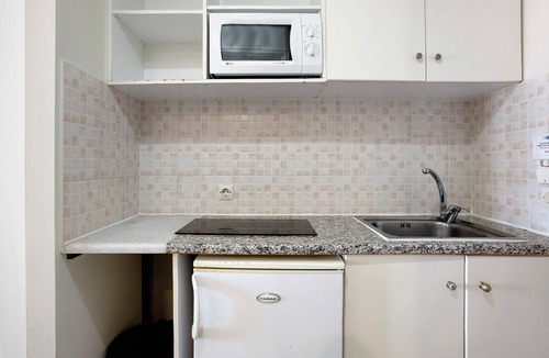 Agrilia Apartment | Paradise Zante Standard Studio 2 with Shared Pool & Wi-Fi
