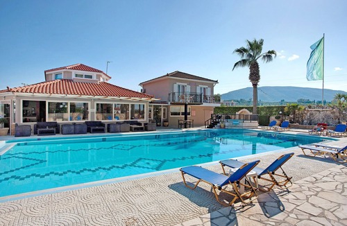 Agrilia Apartment | Paradise Zante Standard Studio 2 with Shared Pool & Wi-Fi