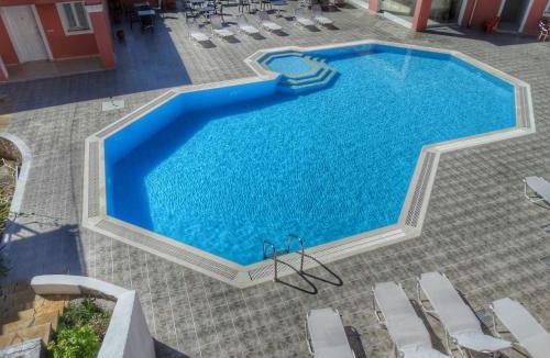 Ipsos Apartment | Paradiso Hotel Corfu Sea View Apartments with Pool in Ipsos