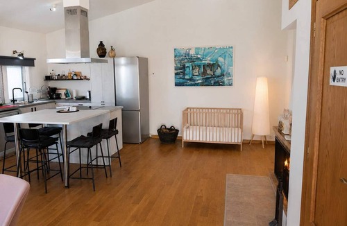 Paiania Apartment | Pavlos Loft - Garden Views & Terrace in Leontari