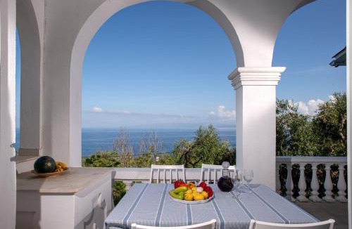 Gaios Apartment | PaxosBlue Suites & Villas