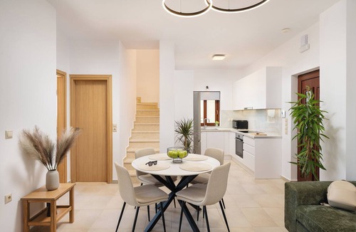 Kefalas House | Peaceful Luxury Villa with Private Pool See View and Mountain View