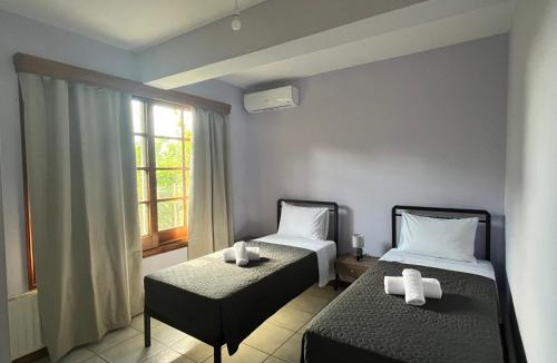 Archea Korinthos House | Pegasus House
