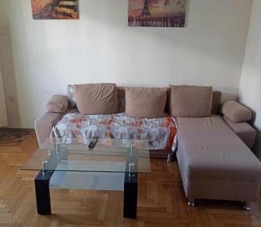 Kinosargous Apartment | Penth