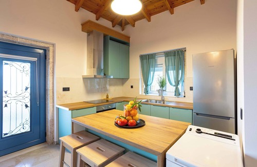 Aipeia Villa | Petra & Thea Chrani - Seaview Stylish Escapade