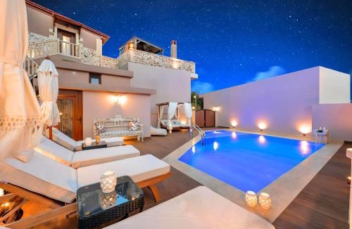Filaki Villa | Petroktisto Luxury Villa Heated Pool & Jaccuzzi
