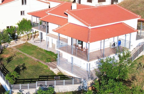 Aigialeia Villa | Petros House Fantastic View By Greece Apartments