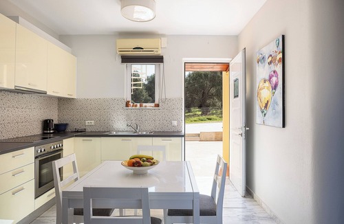 Houdetsi House | Pigi Paradise - Hermes 3, cozy, next to the pool