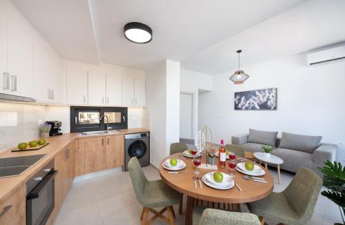Plaka Apartment | Plaka Center Retreat