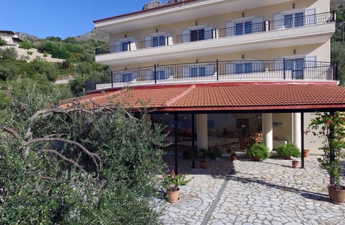 Igoumenitsa Apartment | Plataria Palace 3 - [#125925]
