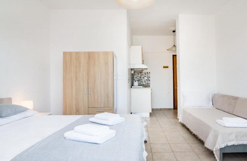 Platanias Town Apartment | PLAYIA CENTRAL STUDIO ONE PLATANIAS