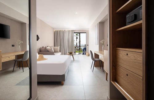 Nea Potidaia Hotel | Portes Lithos Luxury Resort