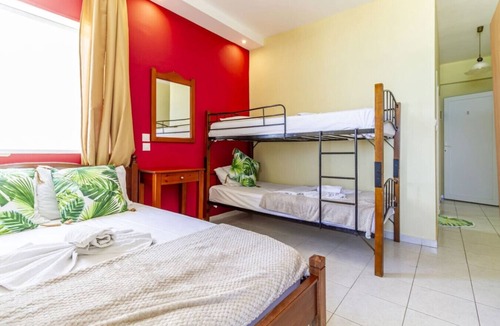 Kallithea Bed & Breakfast | Poseidon Edge No28 by RentalsPro - Kallithea