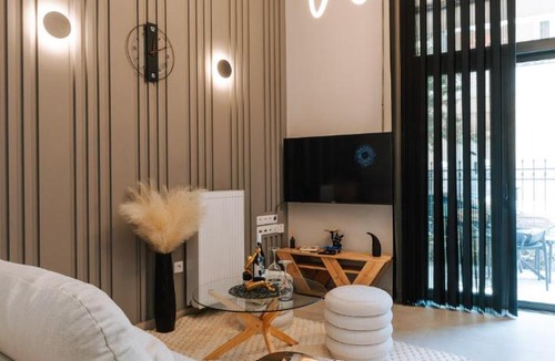 Chaidari Apartment | PYLOU Boutique Ground apartments near Attikon Hospital