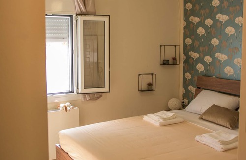 Agios Nikolaos Apartment | Quiet family apartment just outside agios nikolaos