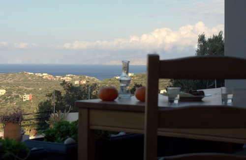 Agios Nikolaos Apartment | Quiet family apartment just outside agios nikolaos