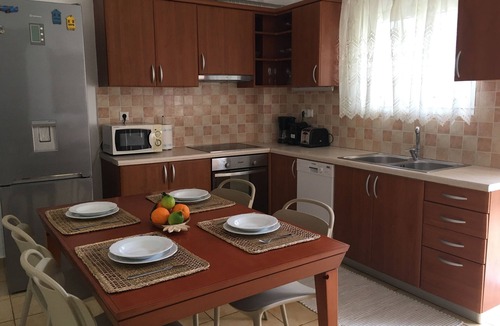 Bali Villa | Quiet,sunny villa with nice sea view BBQ and parking space,at vlychada Bali