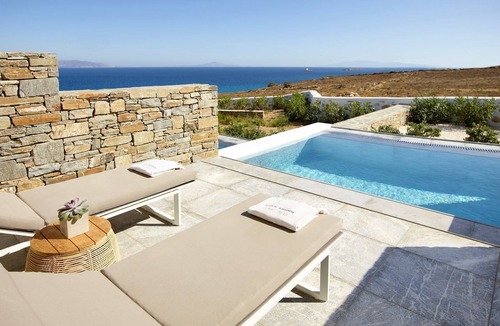 Logaras House | R 1189 Comfy Luxury Resort - Summer Suite Private Pool Sea View with Breakfast.