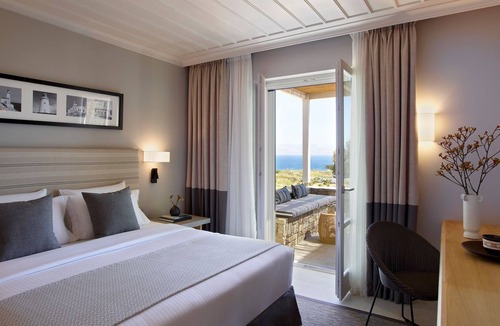 Logaras House | R 1190 Comfy Luxury Resort - Deluxe Room Sea View