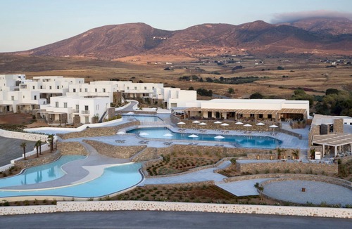 Logaras House | R 1190 Comfy Luxury Resort - Deluxe Room Sea View