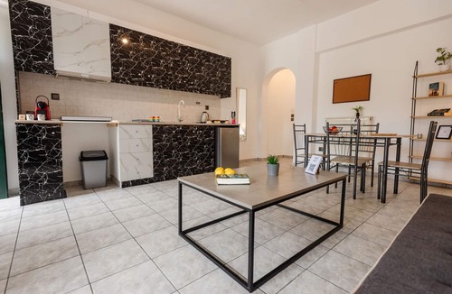 Perama Apartment | Rainbow Apartment by Ionian Luxury
