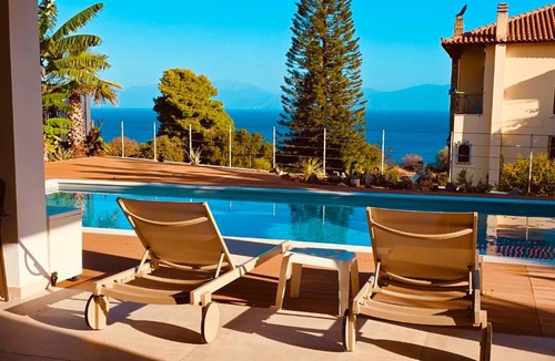 Kato Diminio Apartment | Rastoni Sea View Suite with shared pool